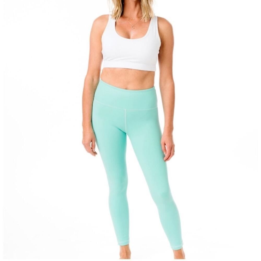 NWT ZYIA ACTIVE TURQUOISE METALLIC PLUS LIGHT N TIGHT SIZE 16 - 18
